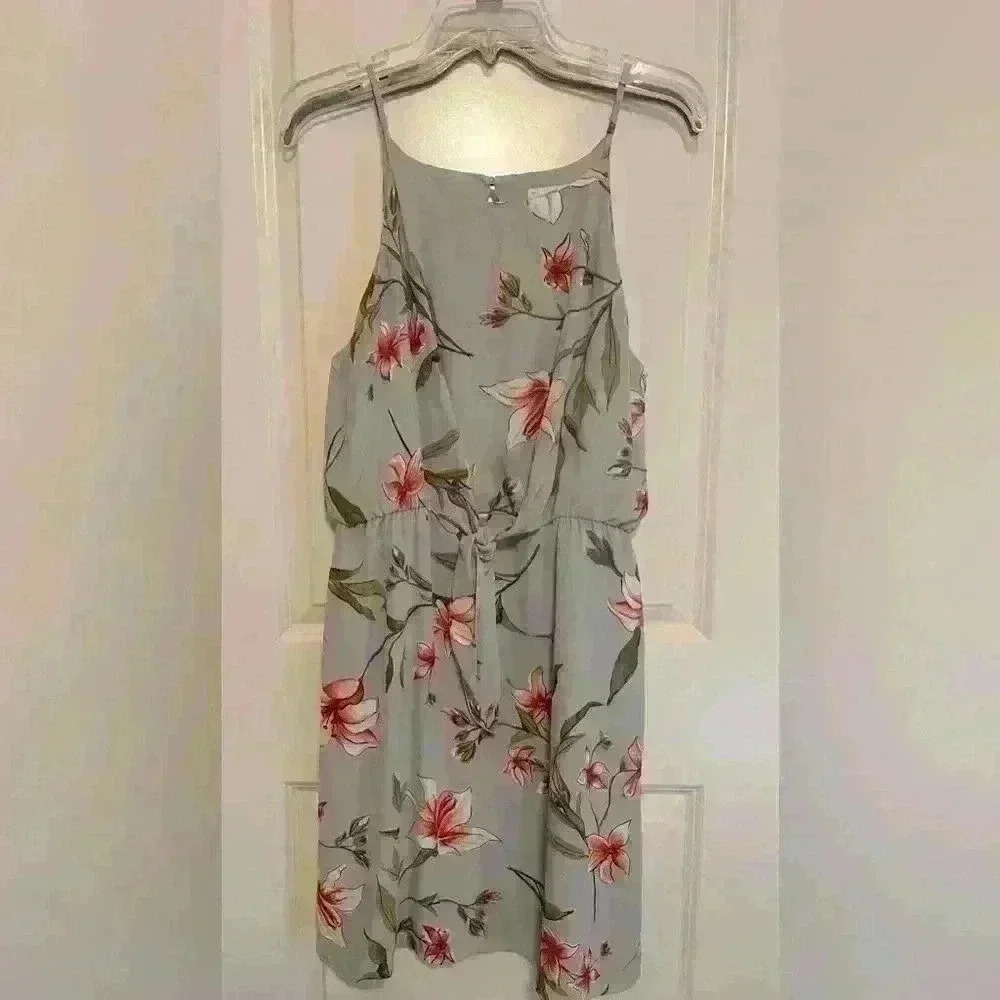 Est 1946 Sage Floral Summer Dress
Size Large